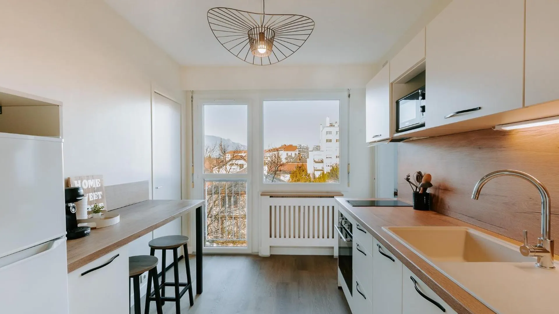 Appartement T2 Cosy - Garage Prive - Wifi Chambéry Apartament
